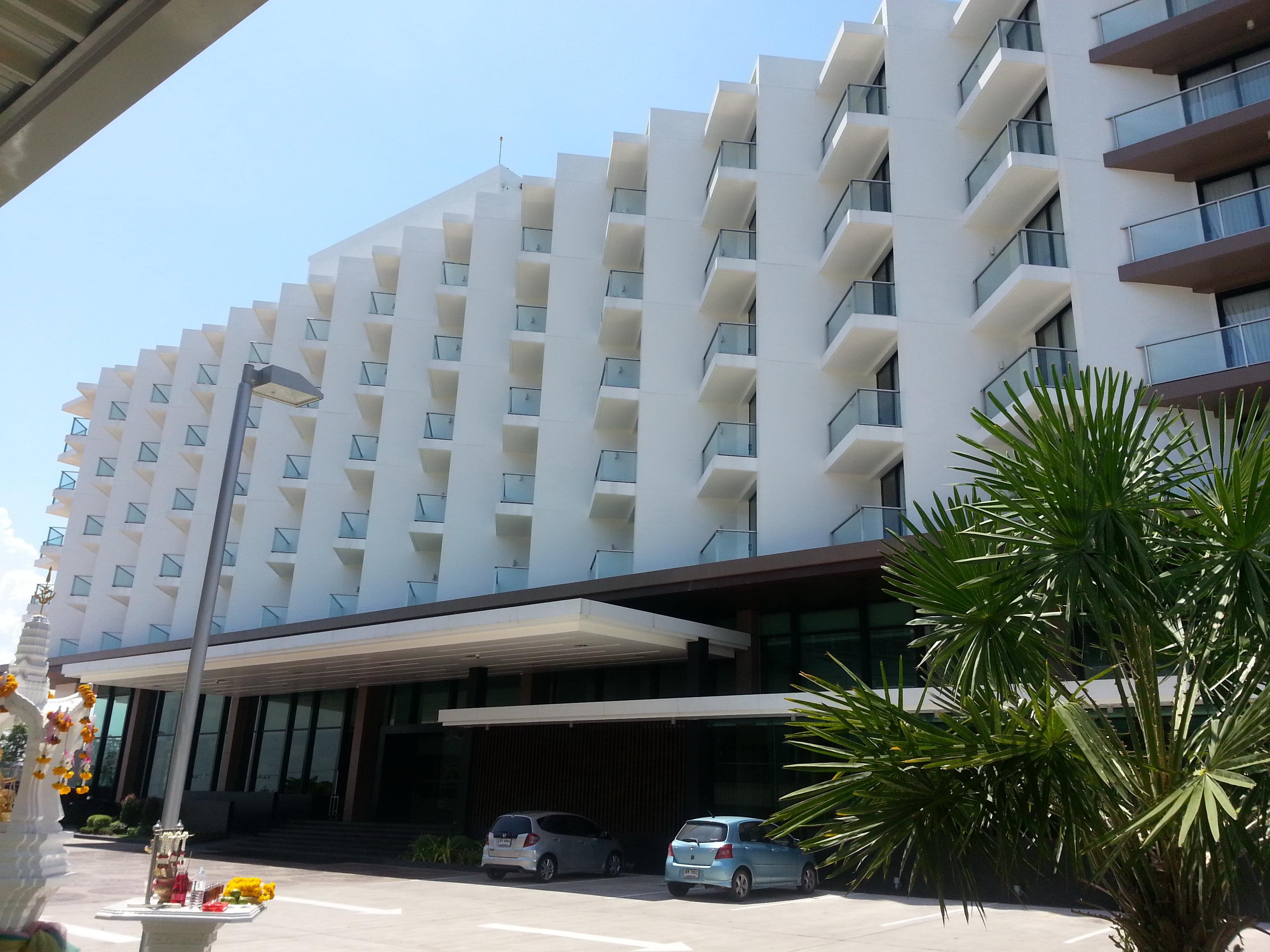 Tsix5 Quarter Hotel Pattaya Exterior foto