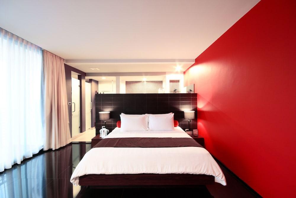 Tsix5 Quarter Hotel Pattaya Exterior foto